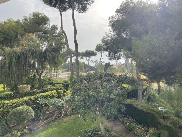 Townhouse for sale in Miraflores, Marbella