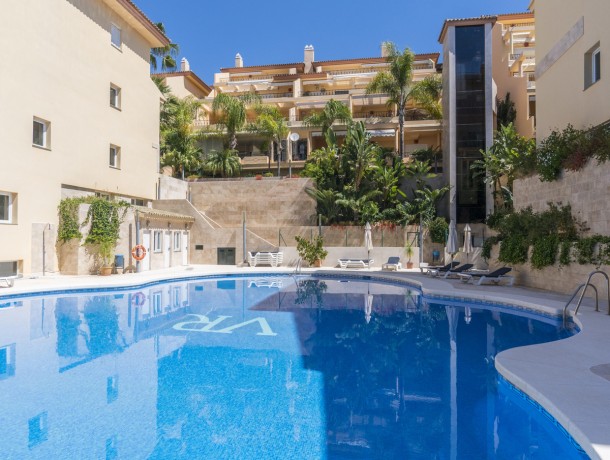 Apartment for sale in Nueva Andalucía, Marbella