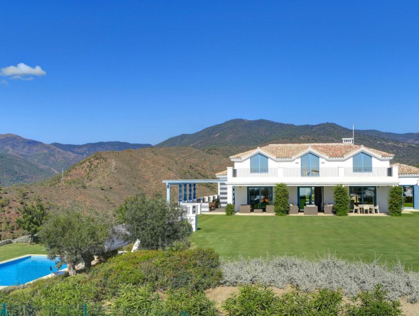 Villa for sale in Benahavís, Marbella