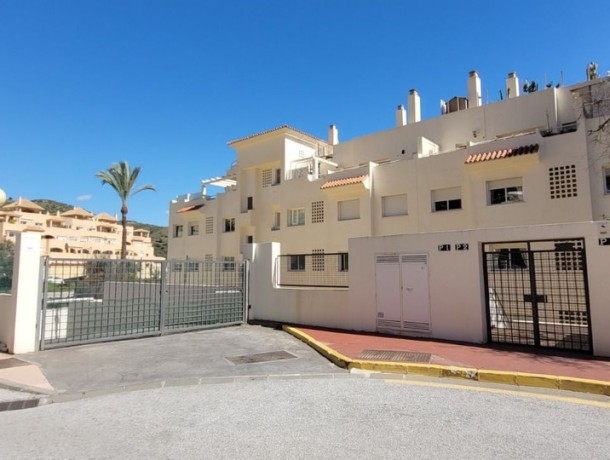 Commercial for sale in Calahonda, Marbella