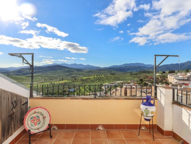 Townhouse for sale in Alozaina, Marbella
