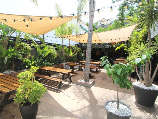 Commercial for sale in Nueva Andalucía, Marbella