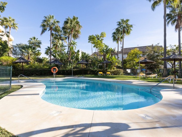 Apartment for sale in Bahía de Marbella, Marbella