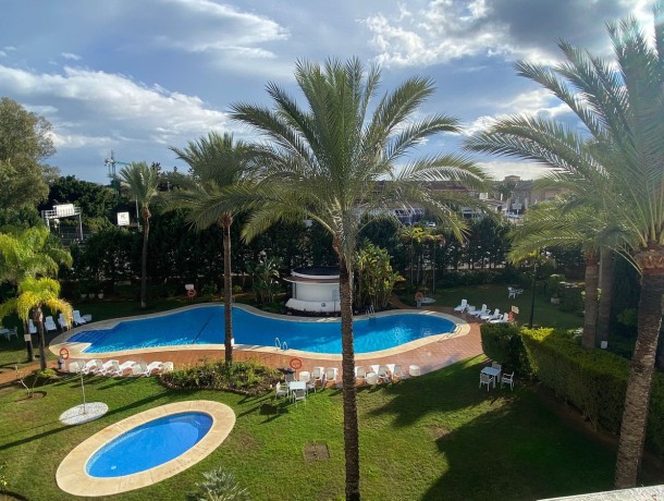 Apartment for sale in Nueva Andalucía, Marbella
