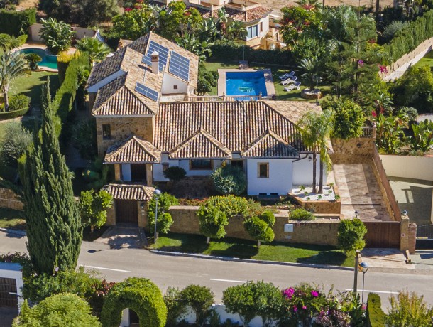 Villa for sale in Mijas Golf, Marbella