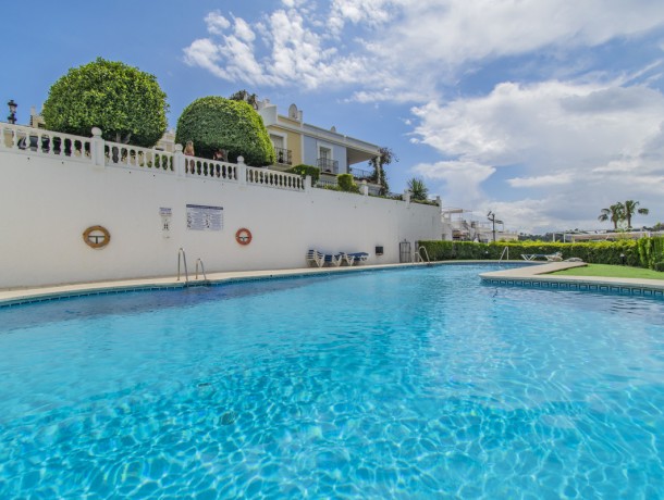 Apartment for sale in Nueva Andalucía, Marbella
