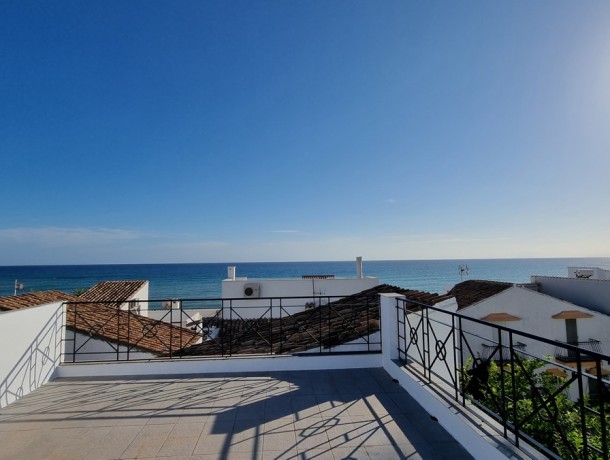 Townhouse for sale in New Golden Mile, Marbella