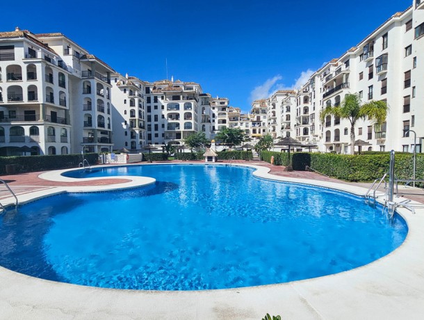 Apartment for sale in La Duquesa, Marbella