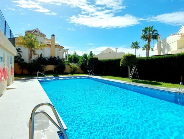 Townhouse for sale in Elviria, Marbella