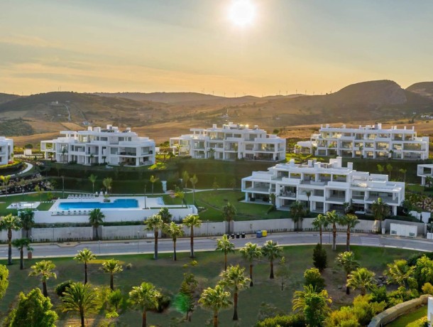 Apartment for sale in Casares, Marbella