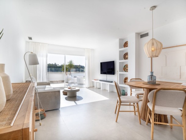 Apartment for sale in La Quinta, Marbella