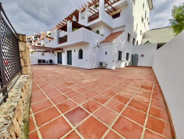 Apartment for sale in The Golden Mile, Marbella