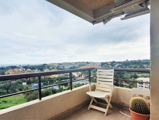 Apartment for sale in Nueva Andalucía, Marbella