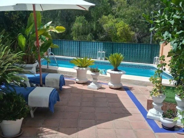 Townhouse for sale in The Golden Mile, Marbella