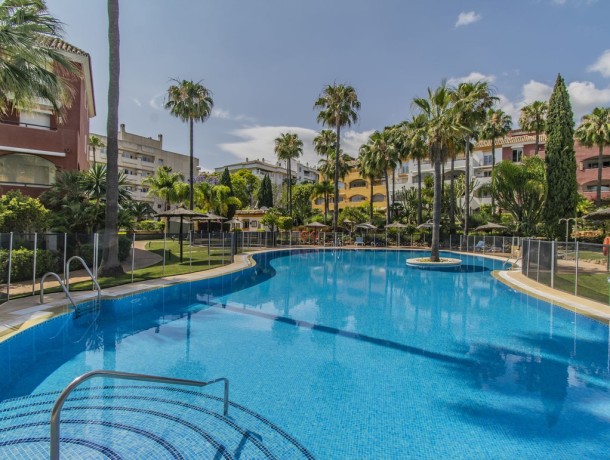 Apartment for sale in The Golden Mile, Marbella