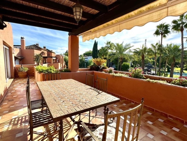 Apartment for sale in Guadalmina Baja, Marbella