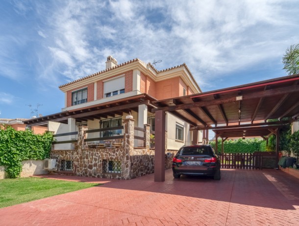 Villa for sale in El Olivar, Marbella