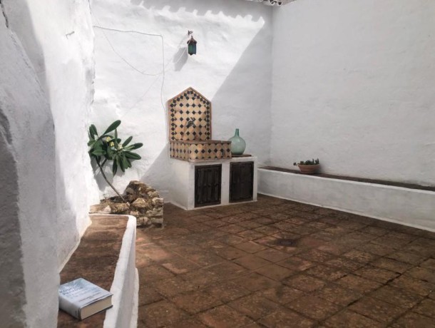 Townhouse for sale in Cuevas De San Marcos, Marbella