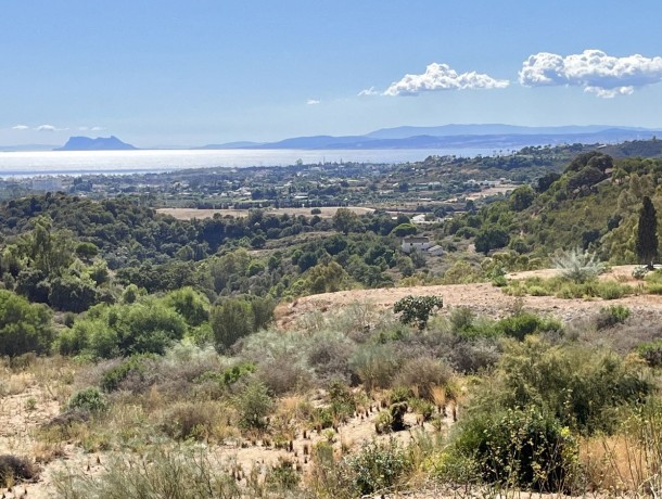 Plot for sale in New Golden Mile, Marbella