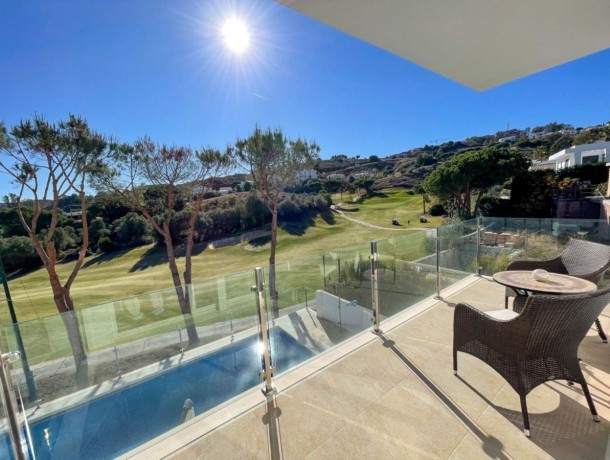 Villa for sale in La Cala Golf, Marbella