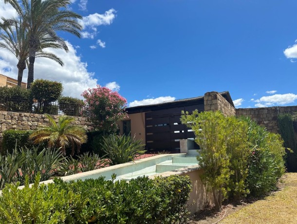 Apartment for sale in Estepona, Marbella