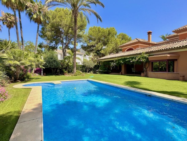 Villa for sale in The Golden Mile, Marbella