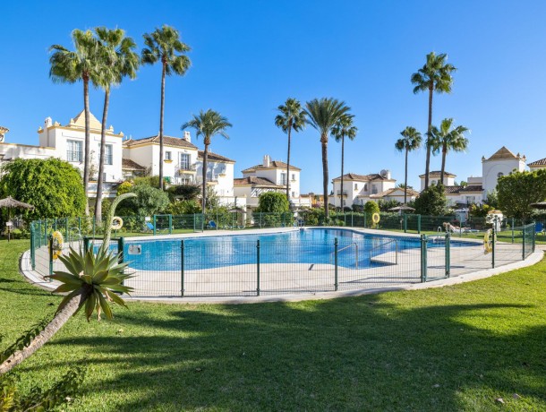 Townhouse for sale in Estepona, Marbella
