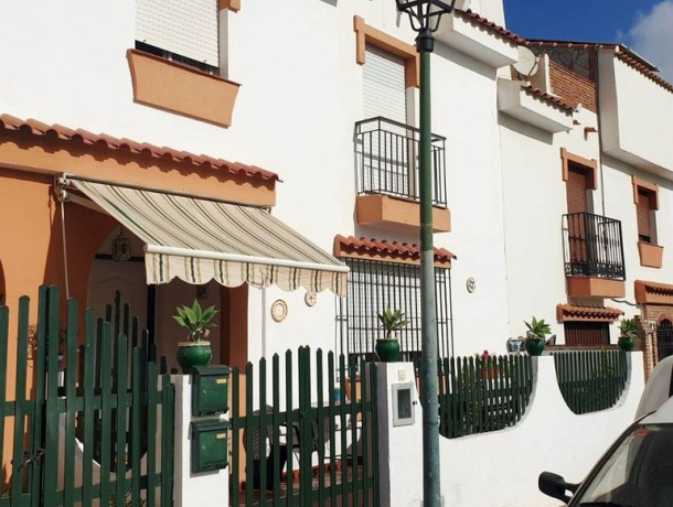 Townhouse for sale in Churriana, Marbella
