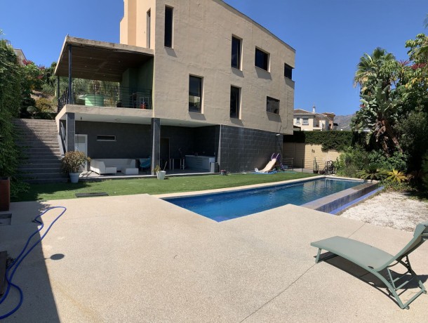 Villa for sale in Mijas Costa, Marbella