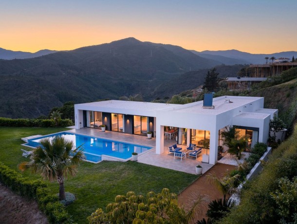Villa for sale in Benahavís, Marbella