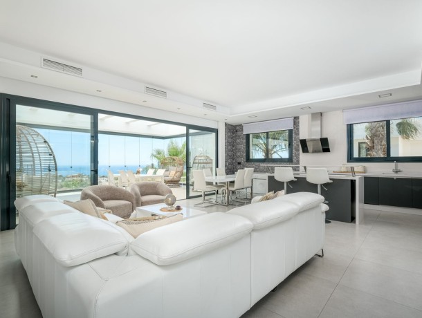 Villa for sale in Mijas, Marbella