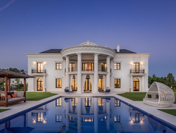 Villa for sale in Hacienda Las Chapas, Marbella