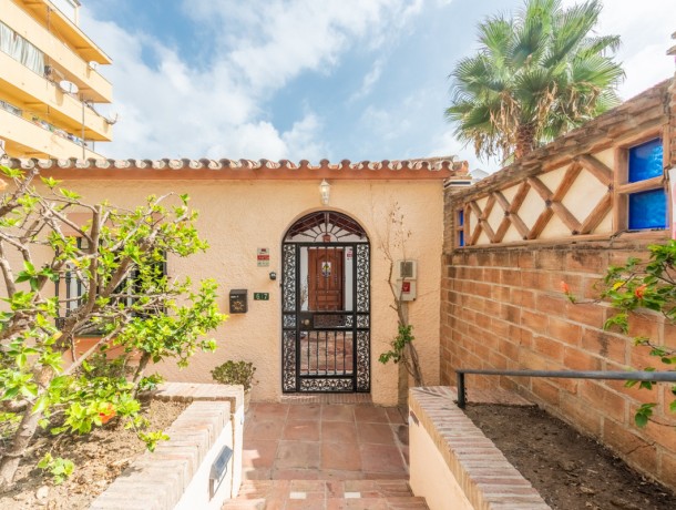 Villa for sale in San Pedro de Alcántara, Marbella