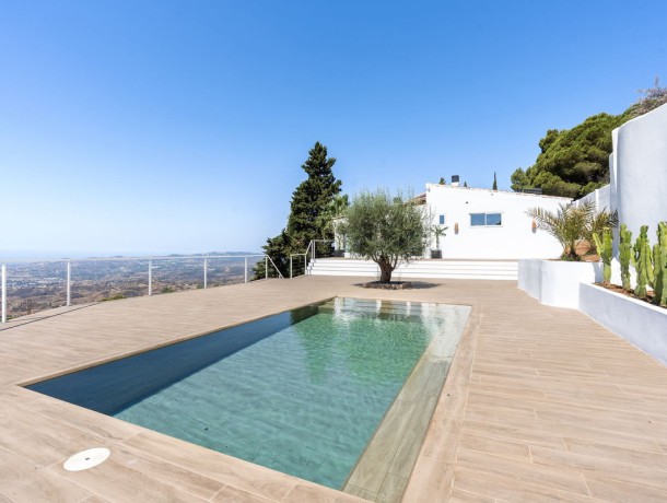 Villa for sale in Mijas, Marbella