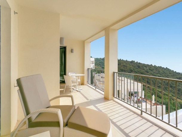 Apartment for sale in Altos de los Monteros, Marbella