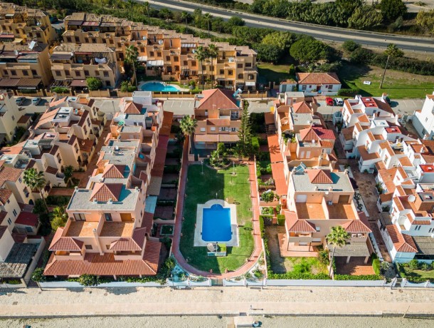 Townhouse for sale in Casares Playa, Marbella