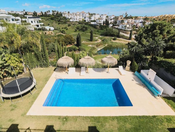 Villa for sale in New Golden Mile, Marbella