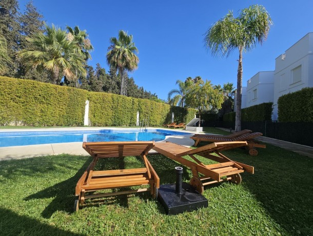 Townhouse for sale in Nueva Andalucía, Marbella