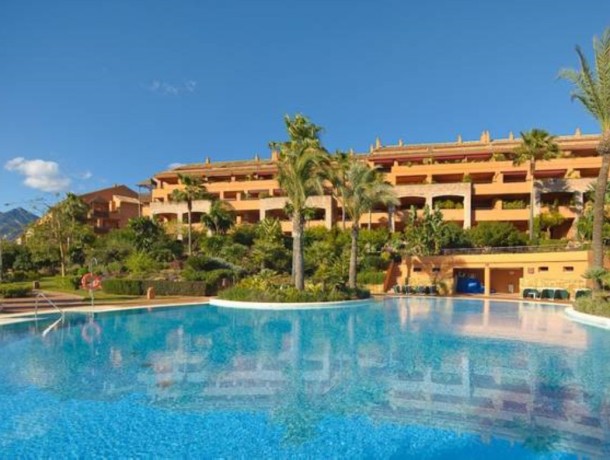 Apartment for sale in Bahía de Marbella, Marbella