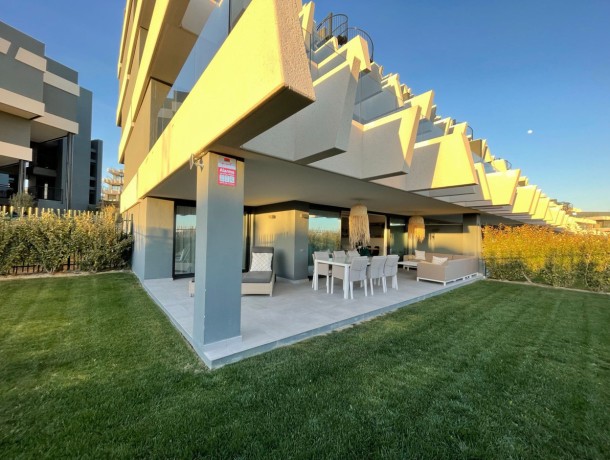 Apartment for sale in New Golden Mile, Marbella