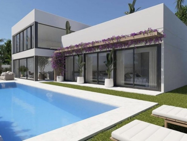 Villa for sale in Estepona, Marbella