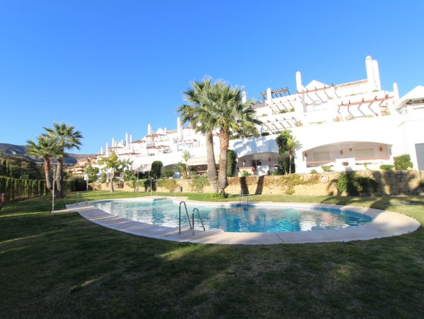 Apartment for sale in Nueva Andalucía, Marbella
