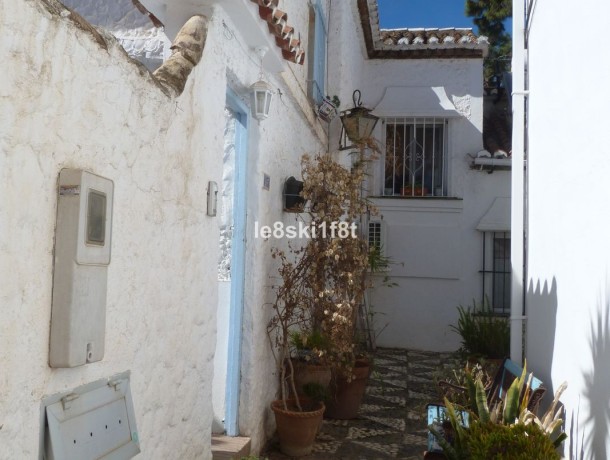 Villa for sale in Marbella, Marbella