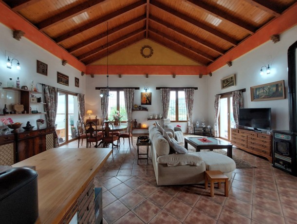 Villa for sale in Valle Romano, Marbella