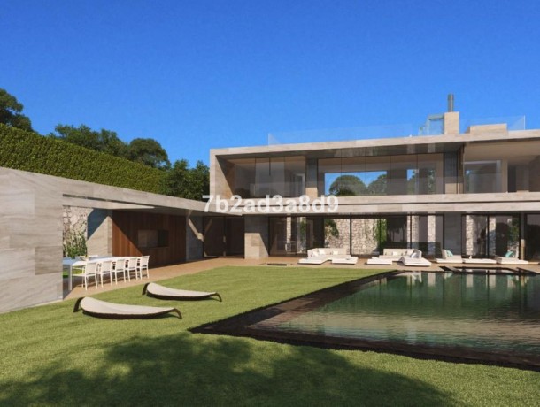 Plot for sale in The Golden Mile, Marbella