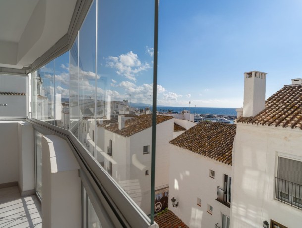 Apartment for sale in Puerto Banús, Marbella