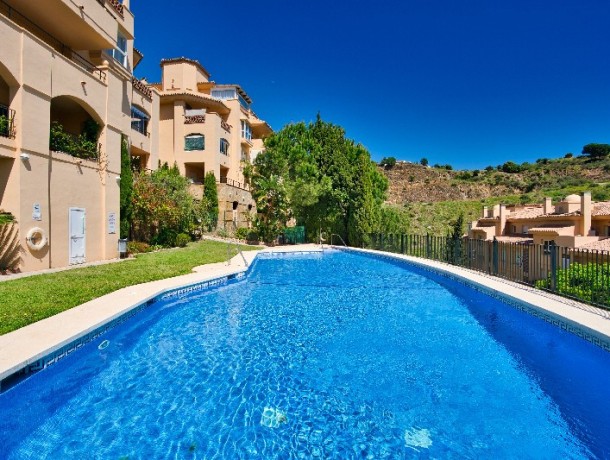 Apartment for sale in Calahonda, Marbella