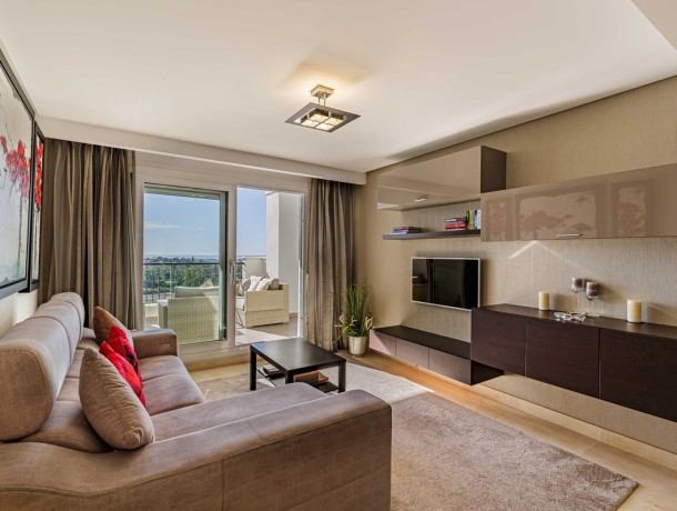 Apartment for sale in Los Arqueros, Marbella