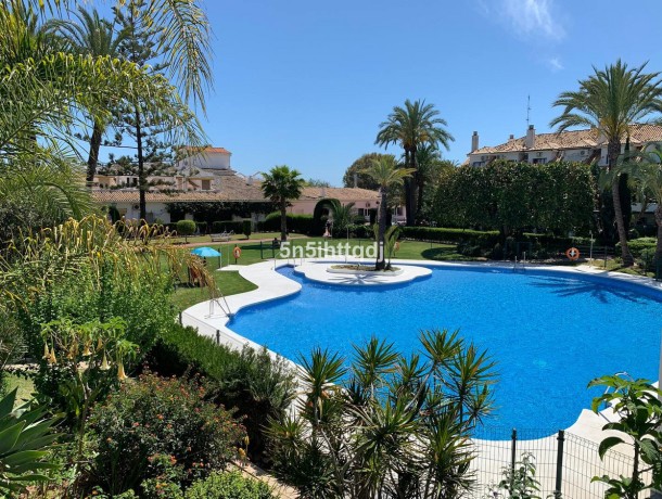Apartment for sale in The Golden Mile, Marbella