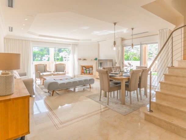 Apartment for sale in Nueva Andalucía, Marbella